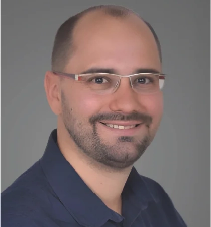 السيد / فنسنت فوليو